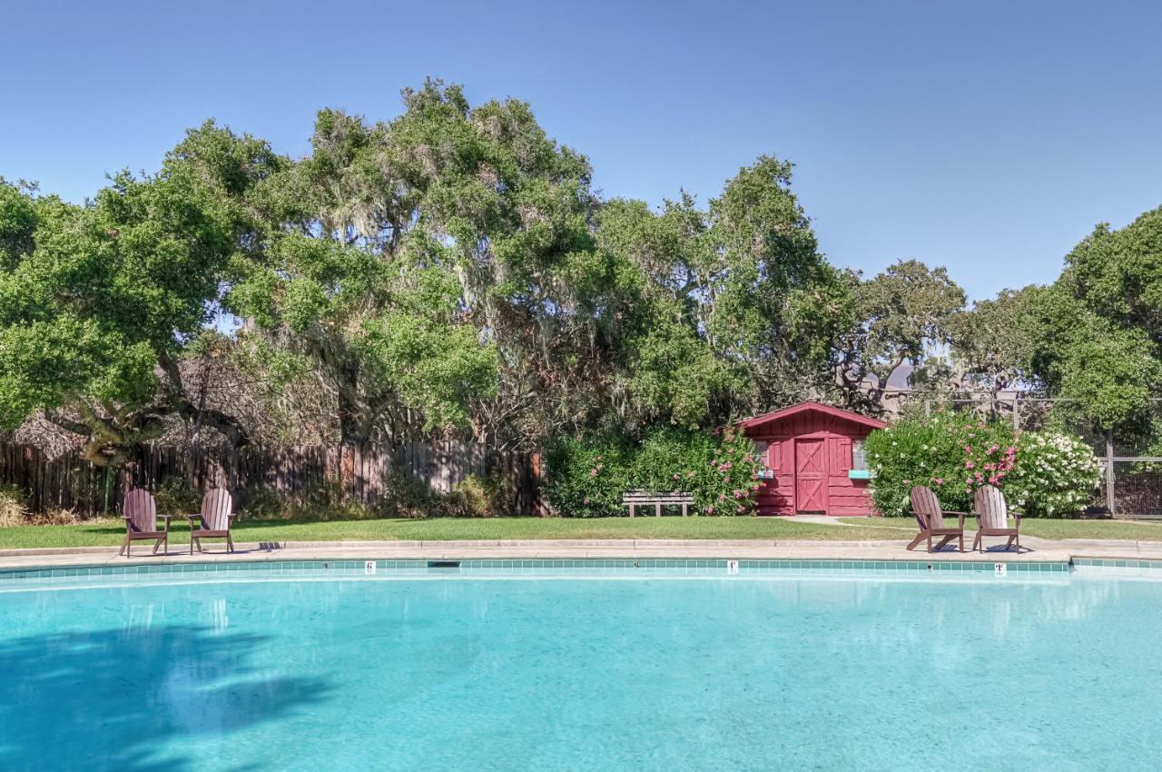 The Camp At Carmel Valley Exterior photo